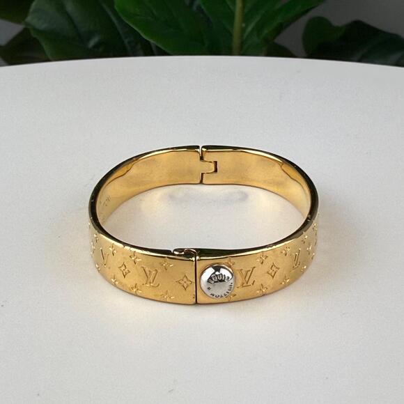 💎✨Authentic Louis Vuitton Nanogram Cuff Gold Bracelet Size 6" - Picture 6 of 6